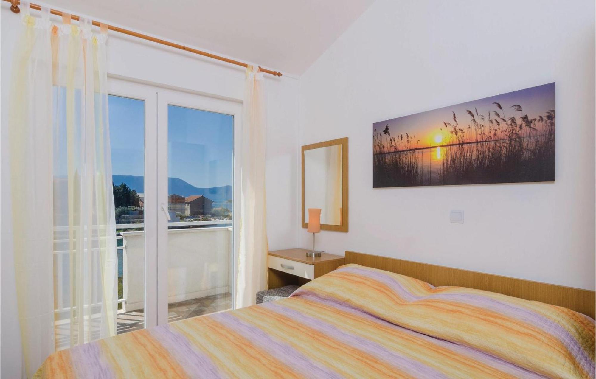 Nice Apartment In Blace With Wifi Exterior photo